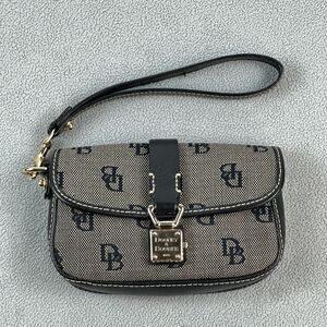 Dooney & Bourke Locking Wristlet Black Leather Signature Fabric Clutch DB Red